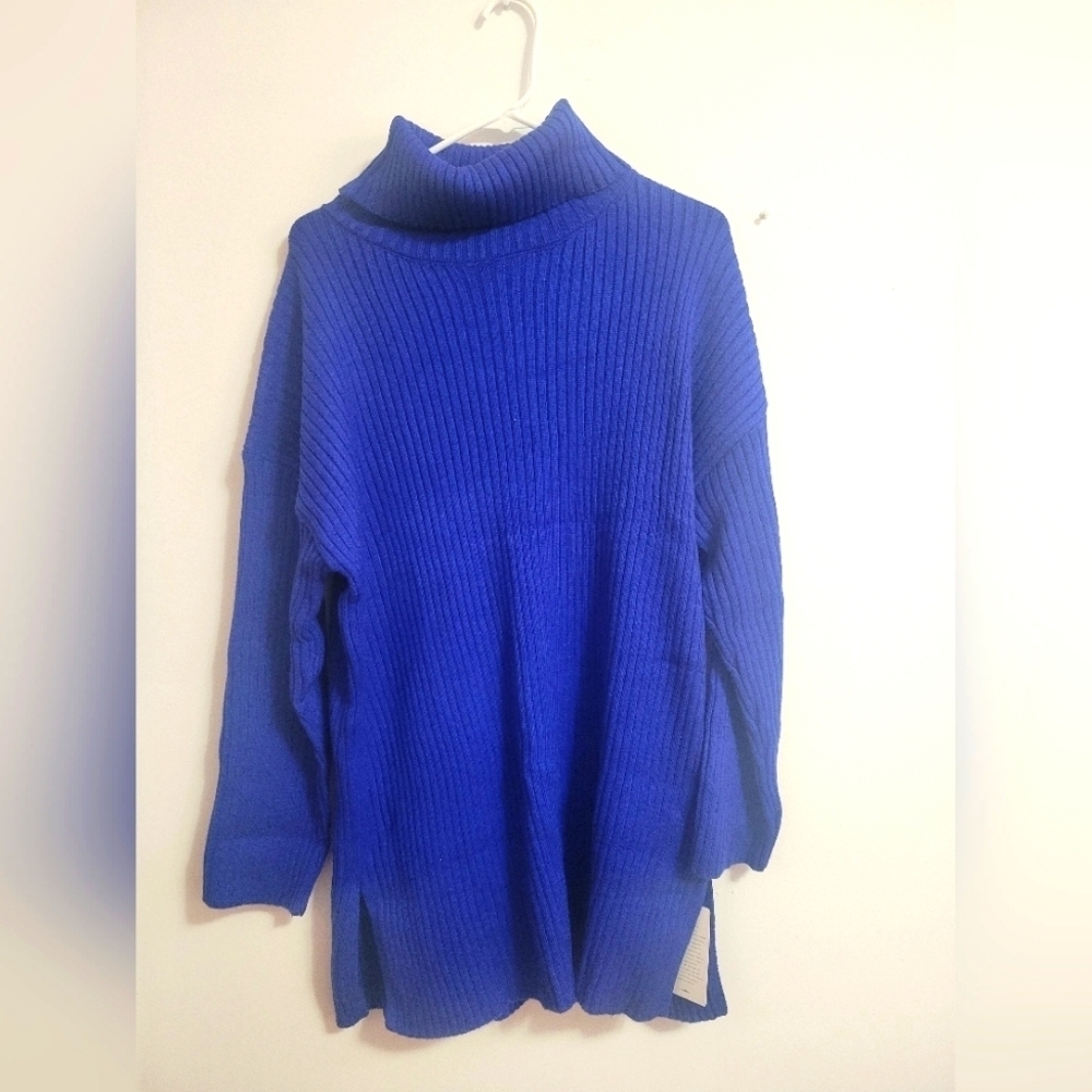 NWT- Women's Turtleneck oversized batwing tunic pull over knit dress